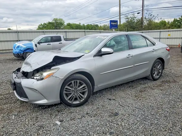 4T1BF1FK0HU369866 2017 TOYOTA CAMRY - Image 1
