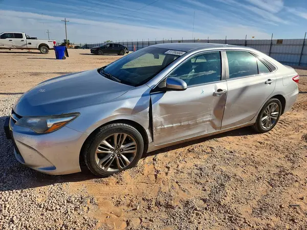 4T1BF1FK0HU373626 2017 TOYOTA CAMRY - Image 1