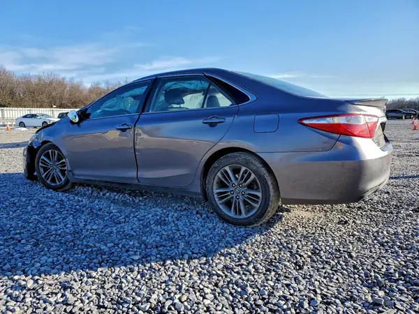 4T1BF1FK0HU374226 2017 TOYOTA CAMRY - Image 2