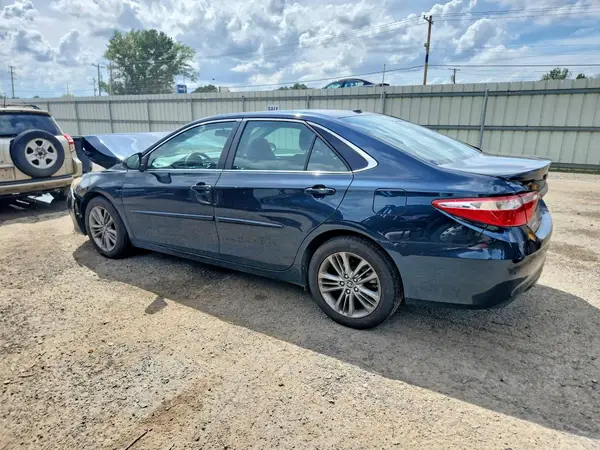 4T1BF1FK0HU374310 2017 TOYOTA CAMRY - Image 2