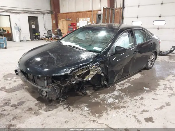 4T1BF1FK0HU375473 2017 TOYOTA CAMRY - Image 2