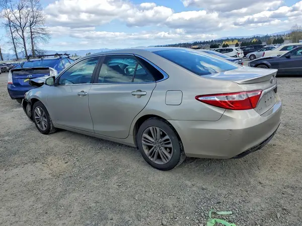4T1BF1FK0HU376302 2017 TOYOTA CAMRY - Image 2