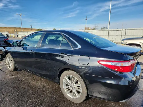 4T1BF1FK0HU376431 2017 TOYOTA CAMRY - Image 2