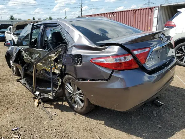 4T1BF1FK0HU380477 2017 TOYOTA CAMRY - Image 2
