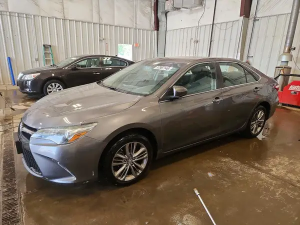 4T1BF1FK0HU381189 2017 TOYOTA CAMRY - Image 1