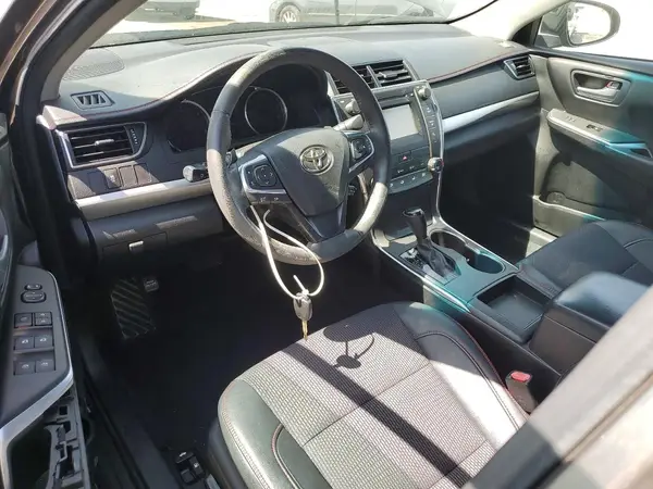 4T1BF1FK0HU387302 2017 TOYOTA CAMRY - Image 8