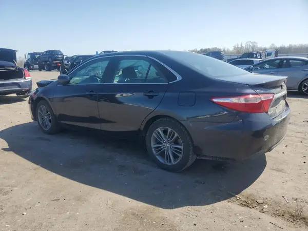 4T1BF1FK0HU387705 2017 TOYOTA CAMRY - Image 2