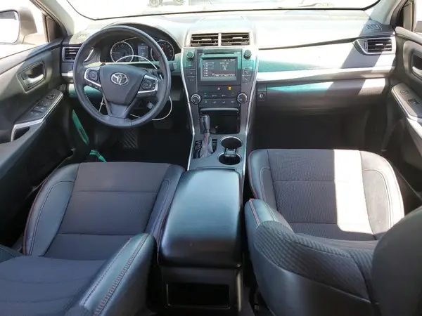 4T1BF1FK0HU387820 2017 TOYOTA CAMRY - Image 8