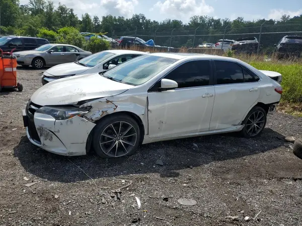 4T1BF1FK0HU388515 2017 TOYOTA CAMRY - Image 1
