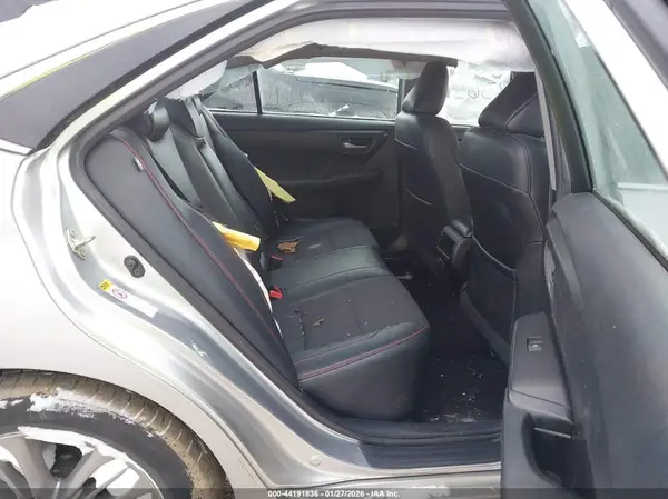 4T1BF1FK0HU392869 2017 TOYOTA CAMRY - Image 8