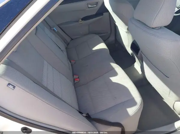 4T1BF1FK0HU393343 2017 TOYOTA CAMRY - Image 8