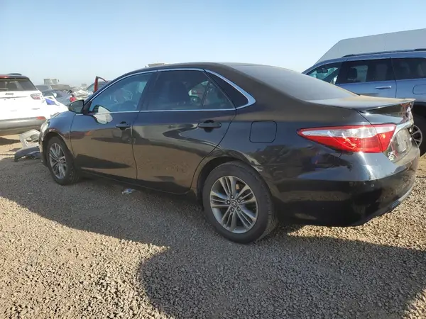 4T1BF1FK0HU394833 2017 TOYOTA CAMRY - Image 2