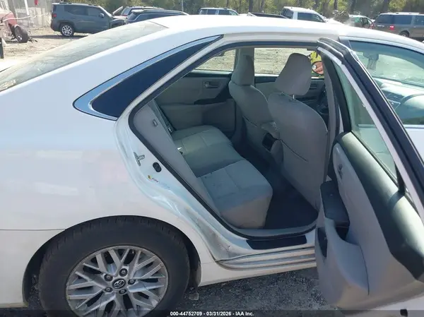 4T1BF1FK0HU395125 2017 TOYOTA CAMRY - Image 8