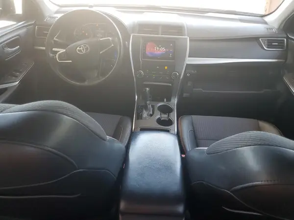 4T1BF1FK0HU398672 2017 TOYOTA CAMRY - Image 8