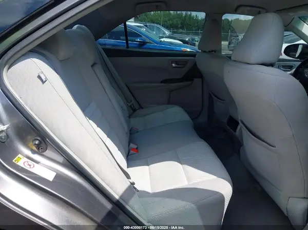4T1BF1FK0HU399238 2017 TOYOTA CAMRY - Image 8
