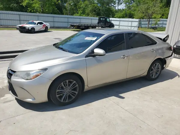 4T1BF1FK0HU400534 2017 TOYOTA CAMRY - Image 1