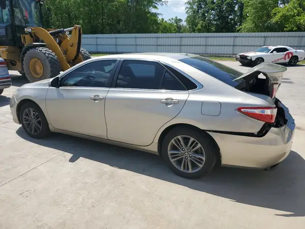 4T1BF1FK0HU400534 2017 TOYOTA CAMRY - Image 2