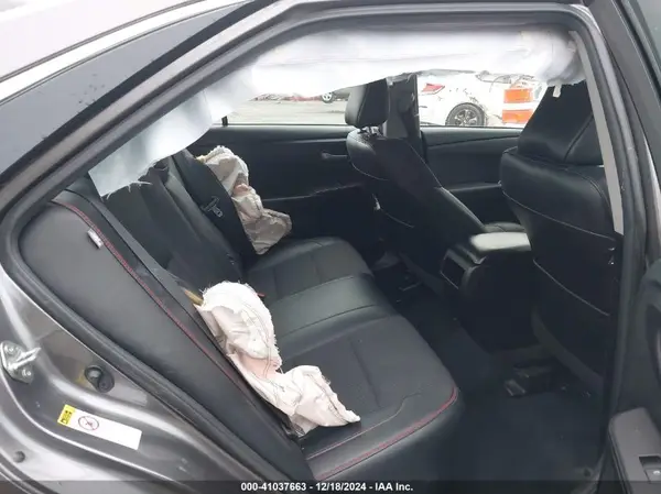 4T1BF1FK0HU402350 2017 TOYOTA CAMRY - Image 8