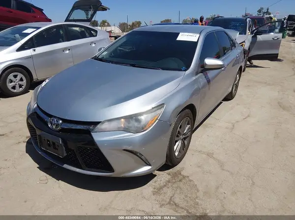 4T1BF1FK0HU403465 2017 TOYOTA CAMRY - Image 2