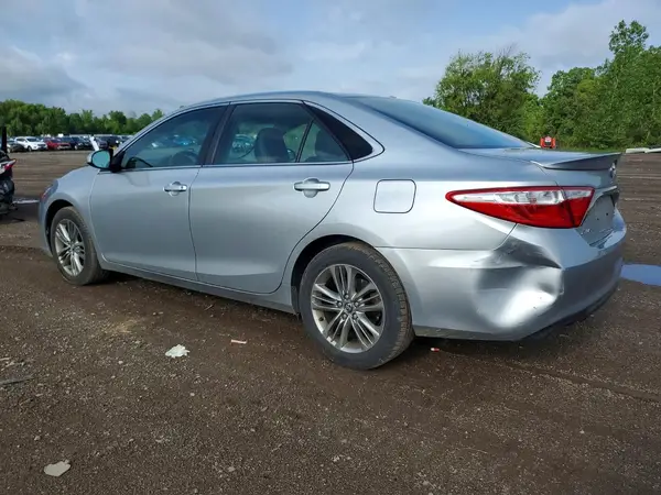 4T1BF1FK0HU406835 2017 TOYOTA CAMRY - Image 2