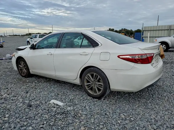 4T1BF1FK0HU407595 2017 TOYOTA CAMRY - Image 2