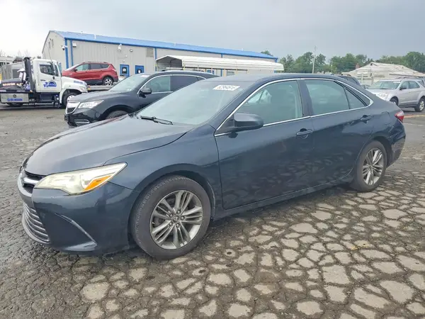 4T1BF1FK0HU408228 2017 TOYOTA CAMRY - Image 1