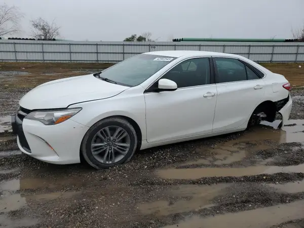 4T1BF1FK0HU412019 2017 TOYOTA CAMRY - Image 1