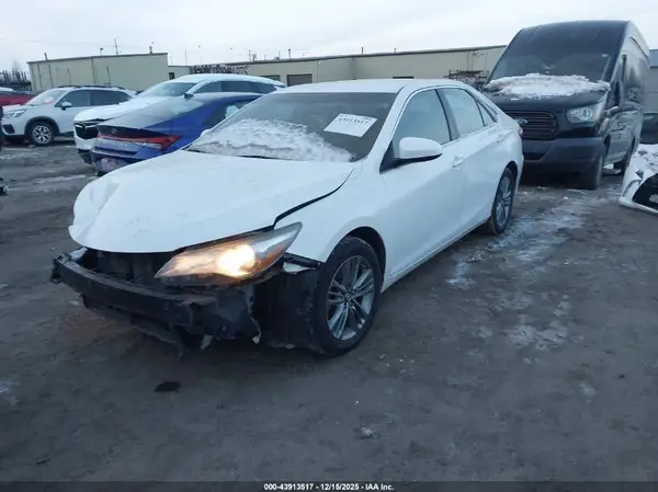 4T1BF1FK0HU413445 2017 TOYOTA CAMRY - Image 2