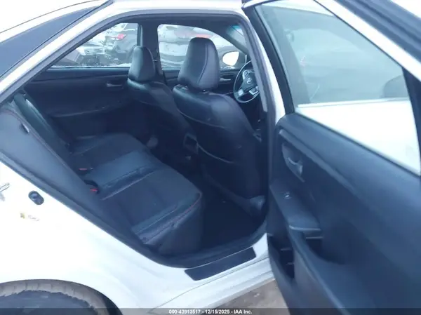 4T1BF1FK0HU413445 2017 TOYOTA CAMRY - Image 8