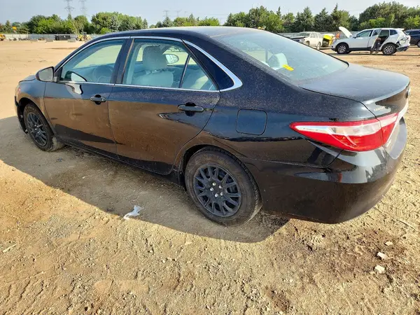 4T1BF1FK0HU414238 2017 TOYOTA CAMRY - Image 2