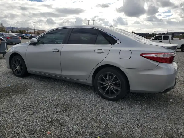 4T1BF1FK0HU422906 2017 TOYOTA CAMRY - Image 2