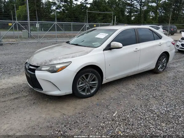 4T1BF1FK0HU428253 2017 TOYOTA CAMRY - Image 2