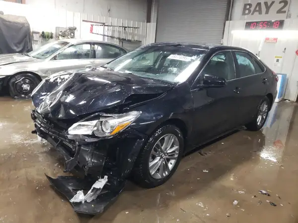 4T1BF1FK0HU428589 2017 TOYOTA CAMRY - Image 1