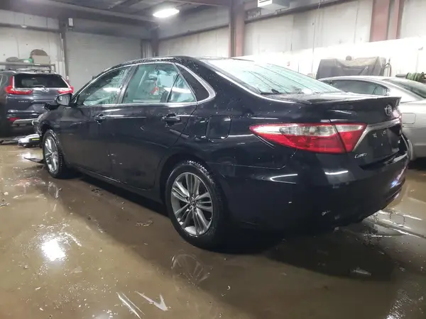 4T1BF1FK0HU428589 2017 TOYOTA CAMRY - Image 2