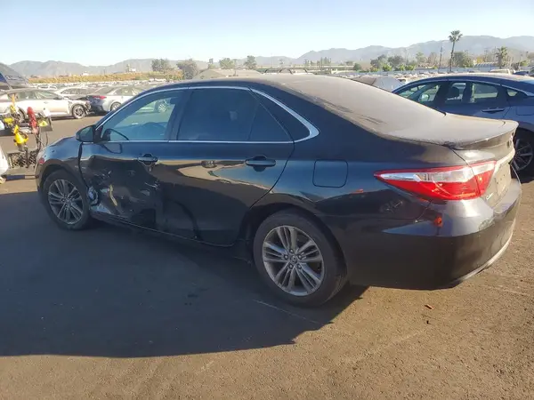 4T1BF1FK0HU429192 2017 TOYOTA CAMRY - Image 2