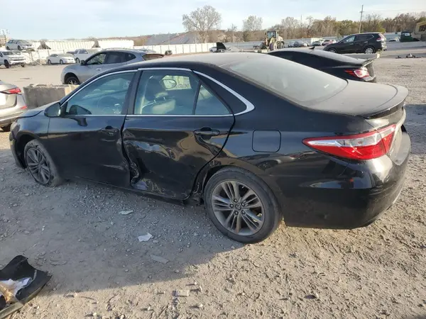 4T1BF1FK0HU429757 2017 TOYOTA CAMRY - Image 2