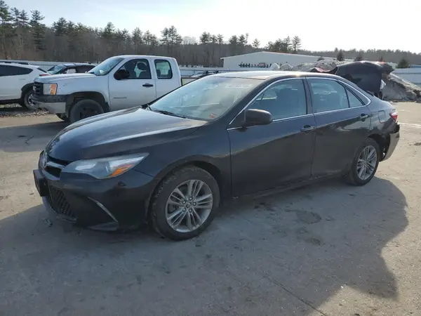 4T1BF1FK0HU431377 2017 TOYOTA CAMRY - Image 1