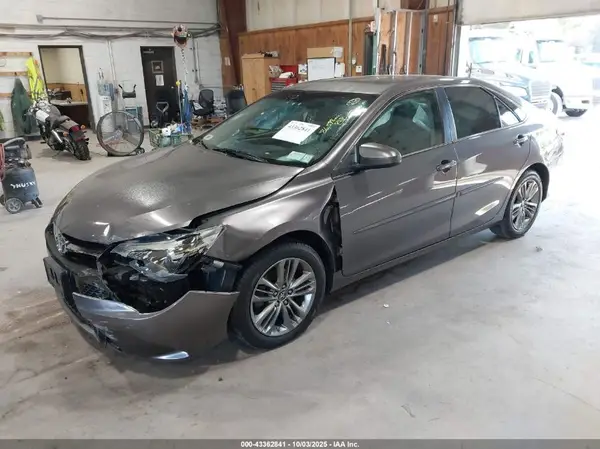 4T1BF1FK0HU432237 2017 TOYOTA CAMRY - Image 2