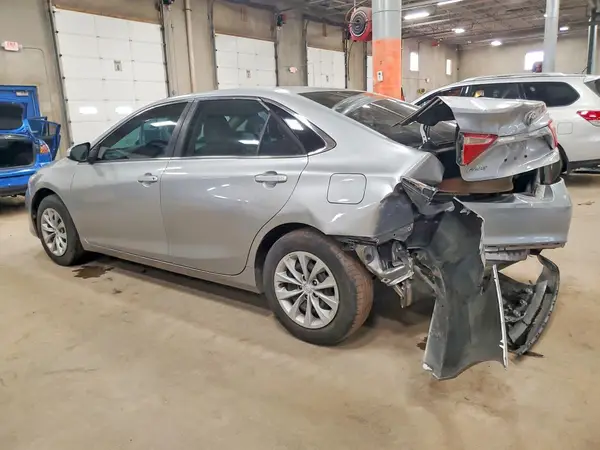 4T1BF1FK0HU433906 2017 TOYOTA CAMRY - Image 2