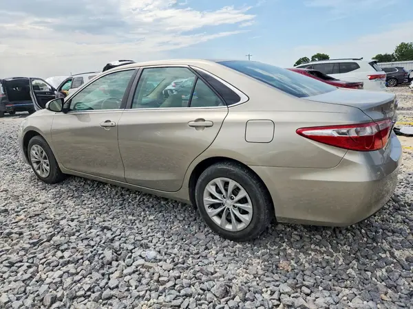 4T1BF1FK0HU436272 2017 TOYOTA CAMRY - Image 2