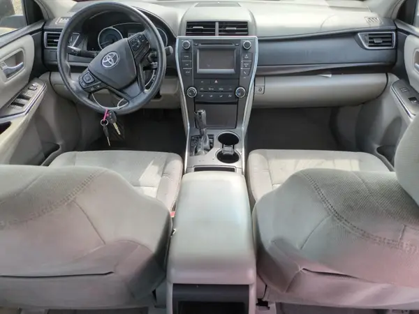 4T1BF1FK0HU437681 2017 TOYOTA CAMRY - Image 8