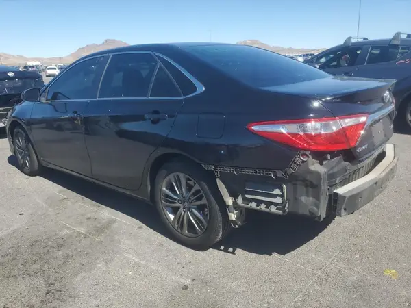 4T1BF1FK0HU443495 2017 TOYOTA CAMRY - Image 2