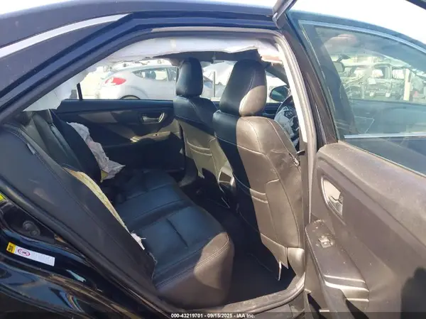 4T1BF1FK0HU445036 2017 TOYOTA CAMRY - Image 8