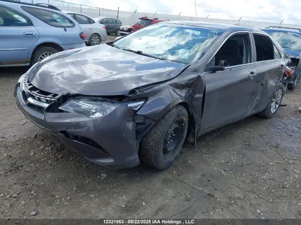 4T1BF1FK0HU447577 2017 TOYOTA CAMRY - Image 2