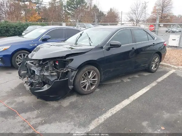 4T1BF1FK0HU449507 2017 TOYOTA CAMRY - Image 2