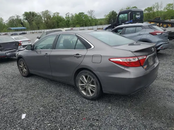 4T1BF1FK0HU451354 2017 TOYOTA CAMRY - Image 2