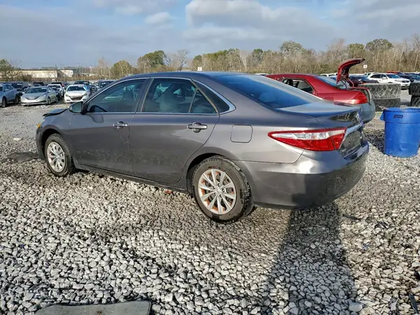 4T1BF1FK0HU616383 2017 TOYOTA CAMRY - Image 2