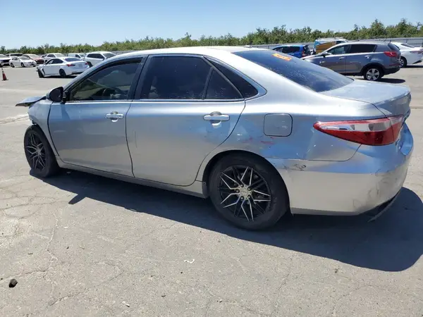 4T1BF1FK0HU616450 2017 TOYOTA CAMRY - Image 2