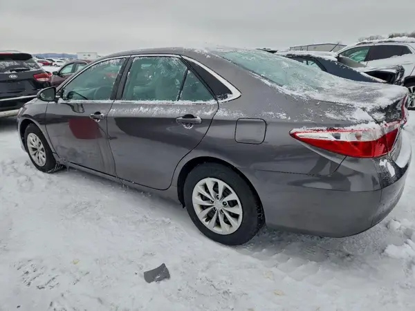 4T1BF1FK0HU617078 2017 TOYOTA CAMRY - Image 2