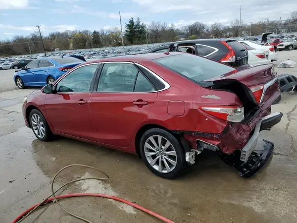 4T1BF1FK0HU623852 2017 TOYOTA CAMRY - Image 2